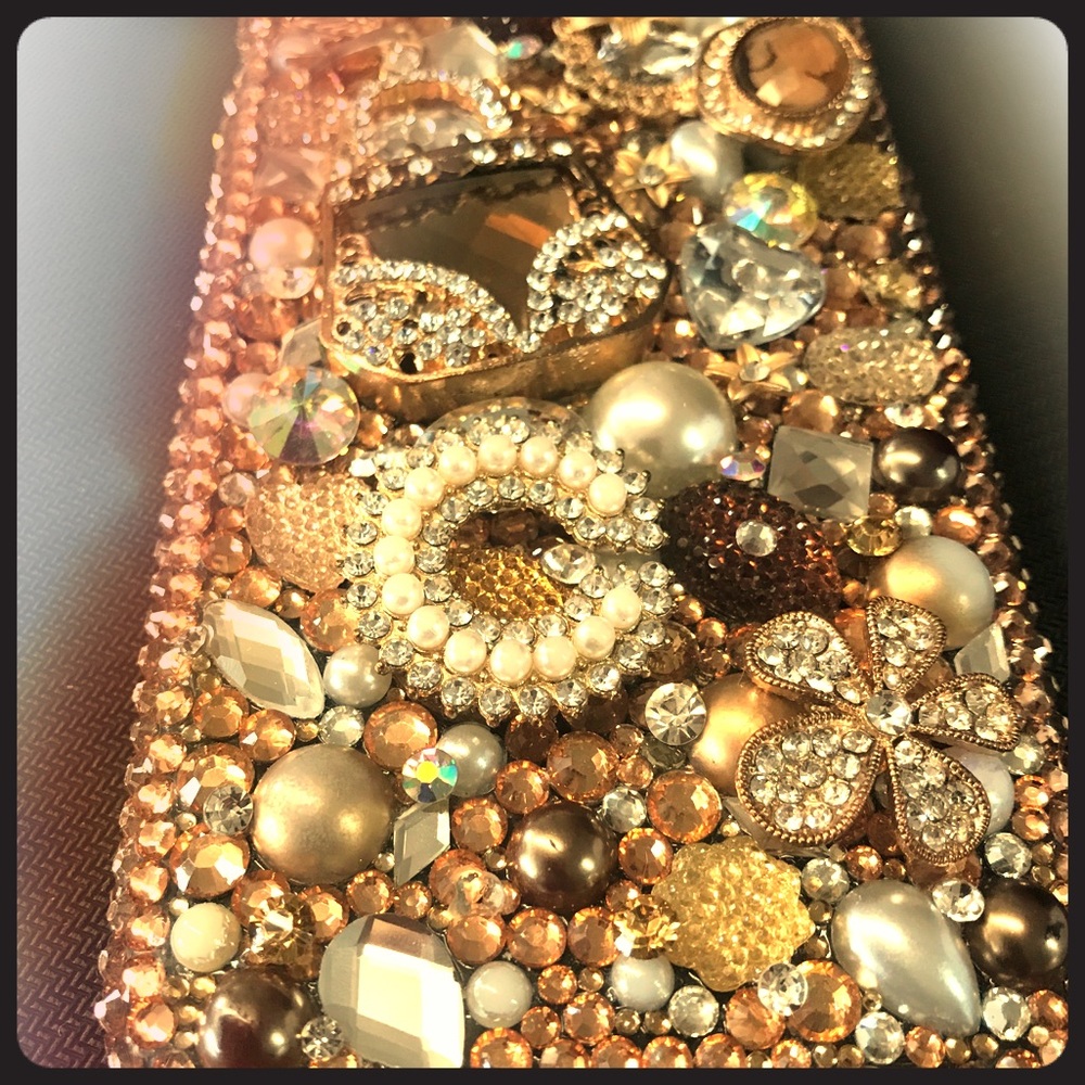 iPhone 7 phone bedazzled case